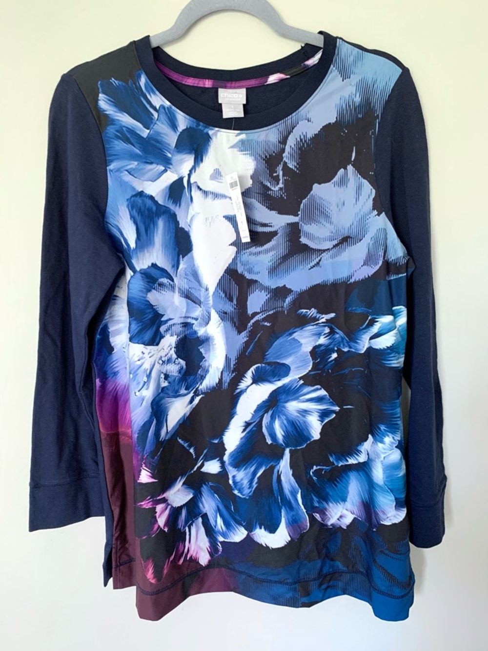 NWT Chico's Top Zenergy Mixed Print Tunic Medium - Picture 2 of 10